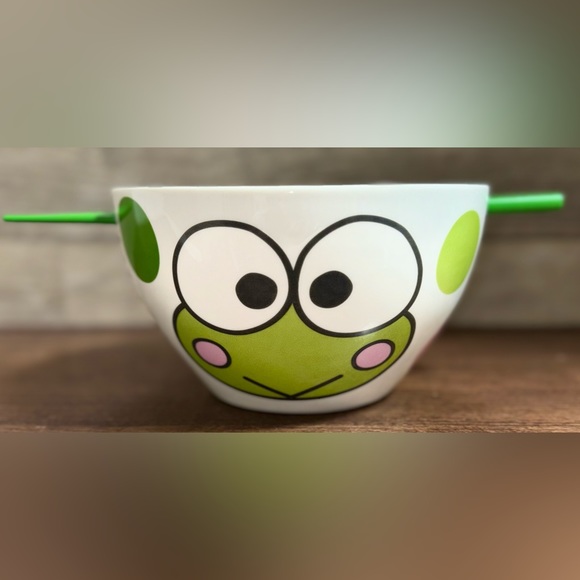 Keroppi Ramen Bowl with Chopsticks - NEW - Picture 3 of 14